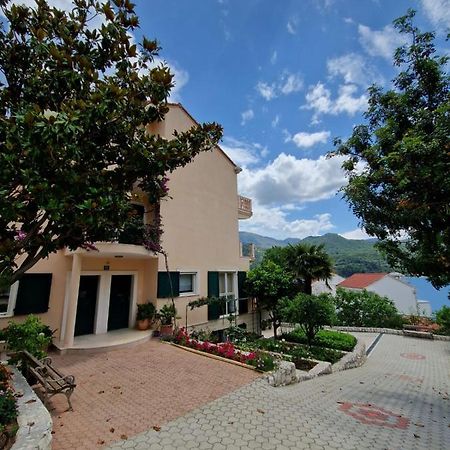 Villa Lukic Apartments Slano Esterno foto