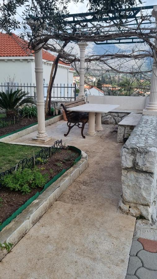 Villa Lukic Apartments Slano Esterno foto